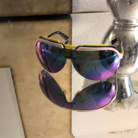 Christian Dior Solar sunglasses - Picture 2 of 5
